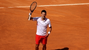 Imperious Djokovic powers into quarter-finals in Rome