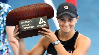 Barty and Halep get their 2022 campaigns off to triumphant starts