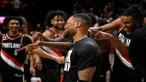 Lillard goes into &#039;attack mode&#039; for record-breaking 71-point haul in Blazers win