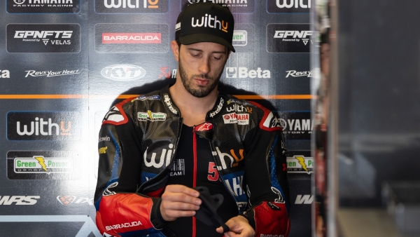 Dovizioso si ritira dalla MotoGP dopo aver corso in casa a San Marino