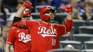 Red-hot Votto homers for seventh consecutive game, HR start for Yankees recruit Rizzo