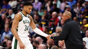 Bucks &#039;slowly adjusting&#039; as Giannis backs new coach Rivers after loss