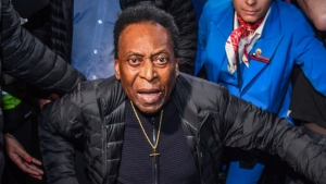 Pele to spend Christmas in hospital after cancer advances