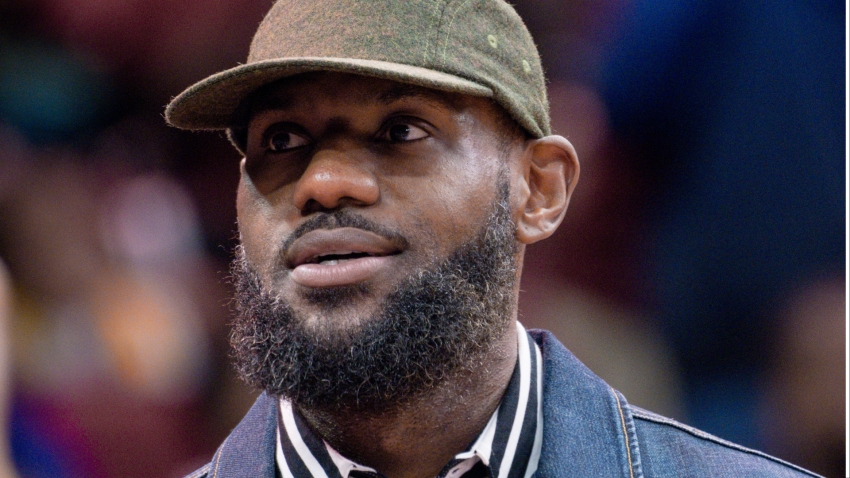 Lakers expect LeBron to return 'at some point' before end of regular season