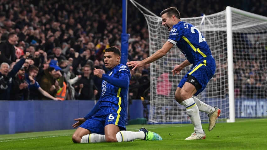 Chelsea 2-0 Tottenham: Silva spoils Conte's latest Stamford Bridge return