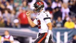 Brady&#039;s Buccaneers hold off Eagles for third straight win