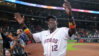 Baker reaches 2,000 wins as manager in Astros triumph, Yankees claim 11 straight victories
