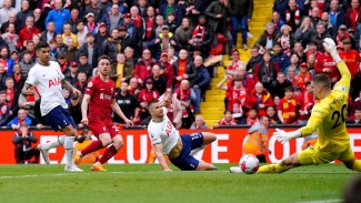Diogo Jota scores dramatic winner for Liverpool to thwart Tottenham comeback