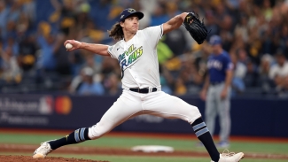 Dodgers acquire right-hander Glasnow from Rays