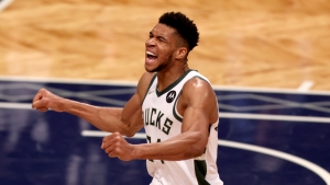 Giannis returns in style as Bucks blow out Nets