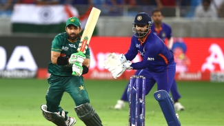 Pakistan edge India to win Asia Cup Super 4 opener