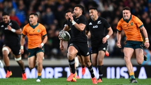 New Zealand 33-25 Australia: All Blacks accelerate away for another Auckland win