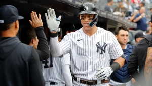 Judge breaks A-Rod mark with 55th home run in Yankees win, Soto injured as Padres triumph