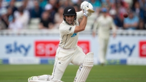 New Zealand fight back brilliantly after Iyer&#039;s debut century