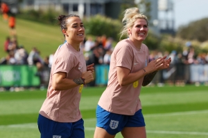 England’s ‘incredible’ World Cup welcome in Queensland delights Sarina Wiegman