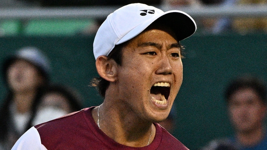 Nishioka ousts fifth seed Evans in Seoul