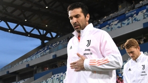 Buffon weighing up offers ahead of Juve exit but could retire