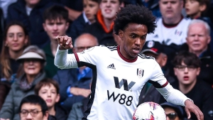 Willian re-signs for Fulham