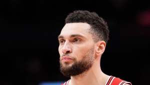 LaVine expecting NBA return at start of next season after meeting Bulls before Clippers defeat