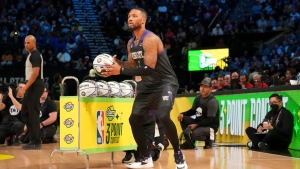 Lillard wins three-point contest, says &#039;now I can retire from it&#039;