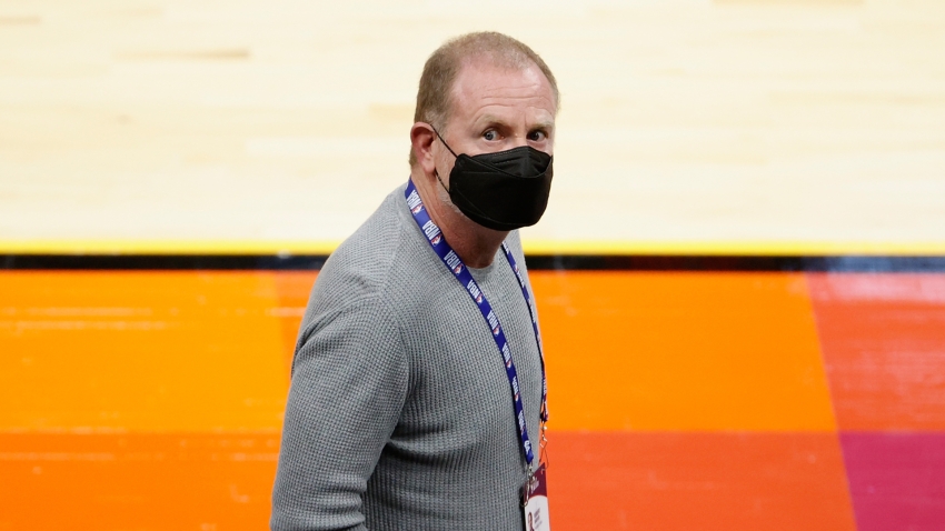 &#039;The NBA got this wrong&#039; – LeBron and Paul call for Sarver to face tougher punishment