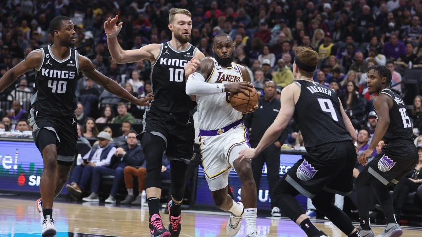 LeBron leads Lakers past Kings for five straight wins, Doncic triple-double in Mavs win