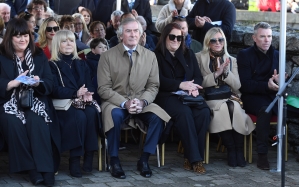 Pat Jennings attends statue unveiling two days after being taken to hospital