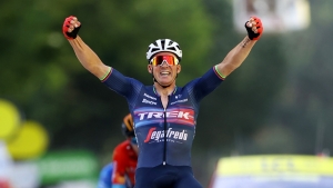 Tour de France: Pedersen times attacks to perfection as yellow jersey contenders ease off