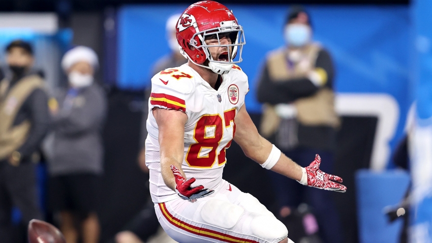 Kelce&#039;s walk-off touchdown lifts Mahomes&#039; Chiefs past Chargers in OT