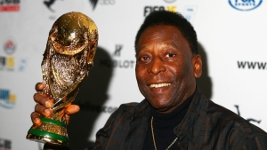 Pele recovering well after surgery to remove tumour