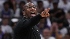Kings head coach Mike Brown unanimously named Coach of the Year