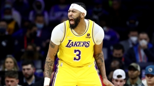 Lakers confirm mid-foot sprain to Davis, set to miss four weeks