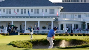 Luke Donald hits out at the USGA after Gordon Sargent’s putt bounces out of hole