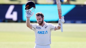 Williamson dominates with double ton as NZ surge away from Pakistan