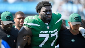 Jets lineman Becton out 4-6 weeks after dislocating kneecap