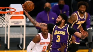Davis &#039;hurting&#039; with groin issue in Lakers&#039; OT win