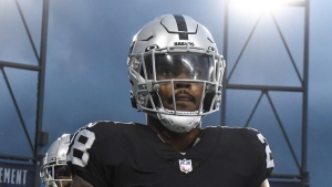 Leading rusher Jacobs hopes to stay with Raiders