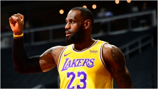 LeBron explains fan altercation in Lakers&#039; road win at the Hawks