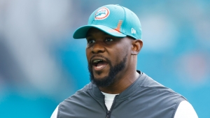 Mike Tomlin: Brian Flores&#039; resume speaks for itself