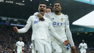 Leeds thump Ipswich to kick-start their bid for an instant Premier League return