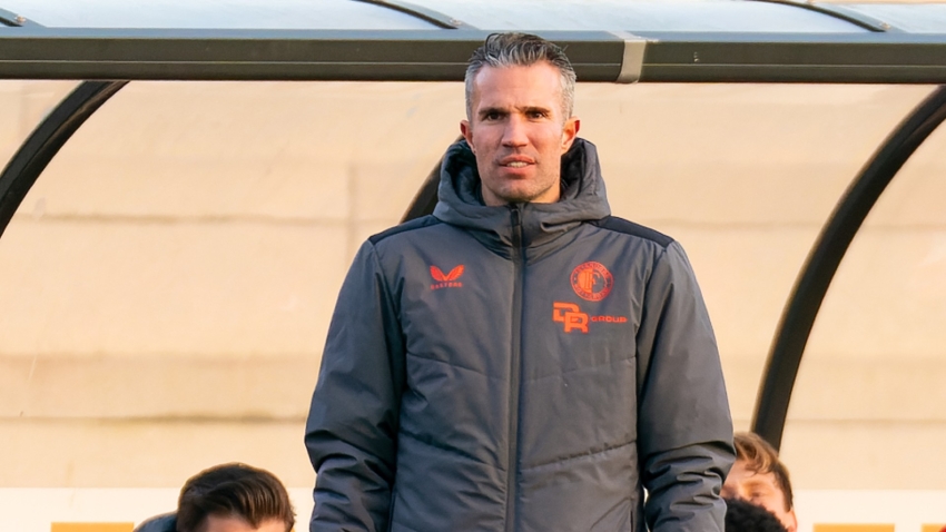Van Persie lands first head coach role with Heerenveen