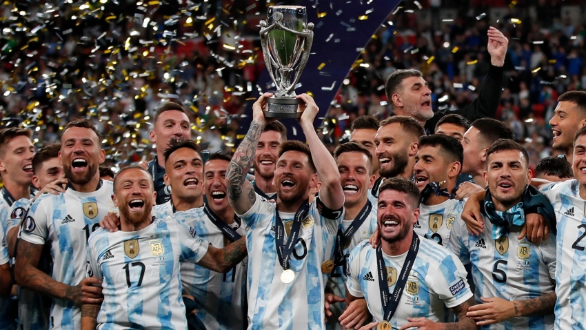Argentina set new unbeaten run record with Italy win