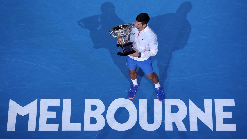 Australian Open: Federer hails Djokovic &#039;incredible effort&#039; as champion matches Nadal record