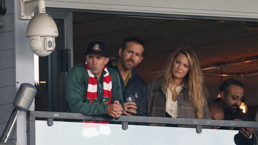Reynolds and McElhenney&#039;s Wrexham get their Hollywood meeting with Man Utd
