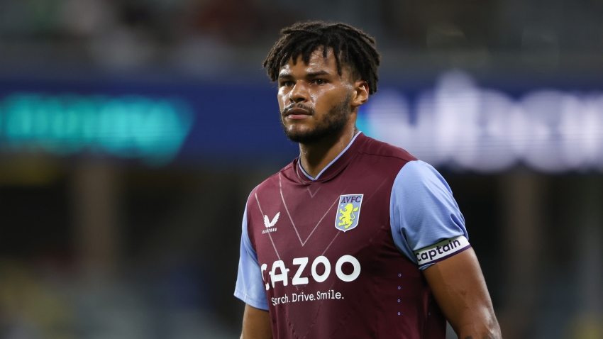 Mings &#039;has no issues&#039; with Gerrard after being replaced as Villa captain