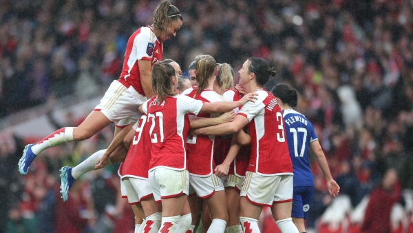 Arsenal join Chelsea at top of WSL after impressive win in front of record crowd