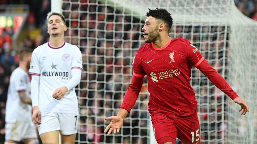 Liverpool 3-0 Brentford: Oxlade-Chamberlain on target as Reds go above Chelsea
