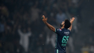 Pakistan beat England by six runs to take 3-2 lead in seven-match T20I series