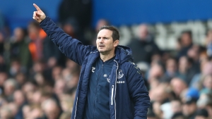 Lampard calls for Everton to respond to Carragher criticism against Newcastle