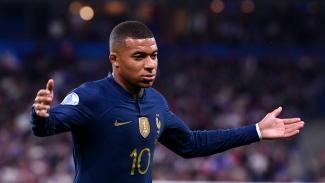 Deschamps calls on PSG to let Mbappe &#039;breathe&#039; ahead of World Cup